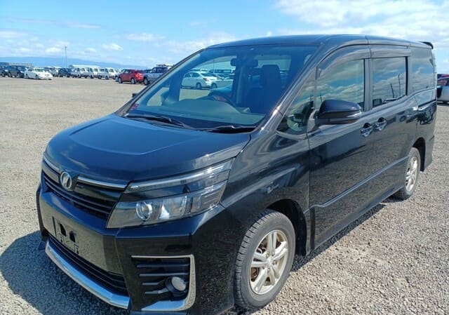 2014 TOYOTA VOXY ZS DBA-ZRR85W