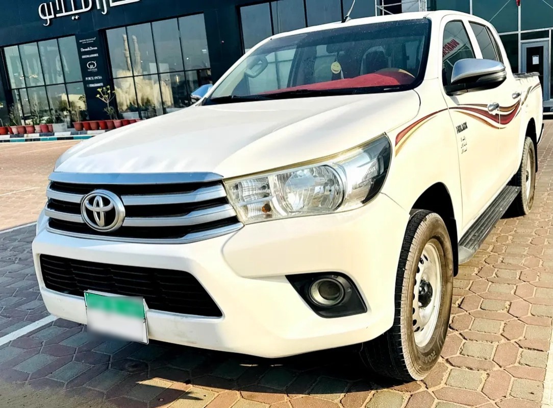 Toyota Hilux Double Cab Diesel 4*4 Manual Pickup DLX